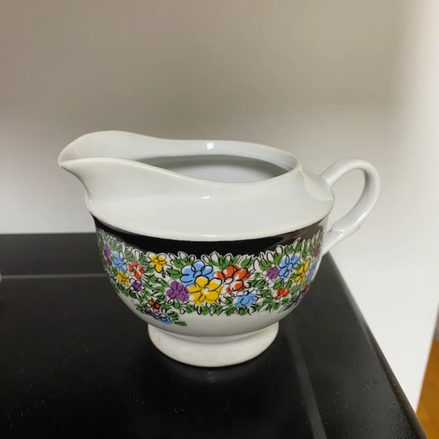 Porcelana Made in Poland Floral Creamer thumbnail