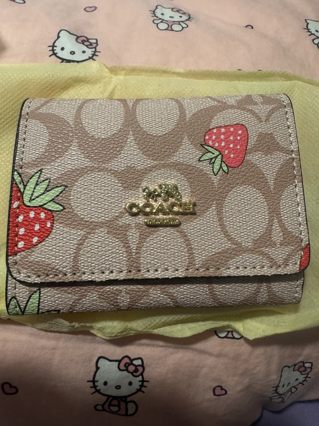 Coach Strawberry Print Trifold Wallet - photo 5
