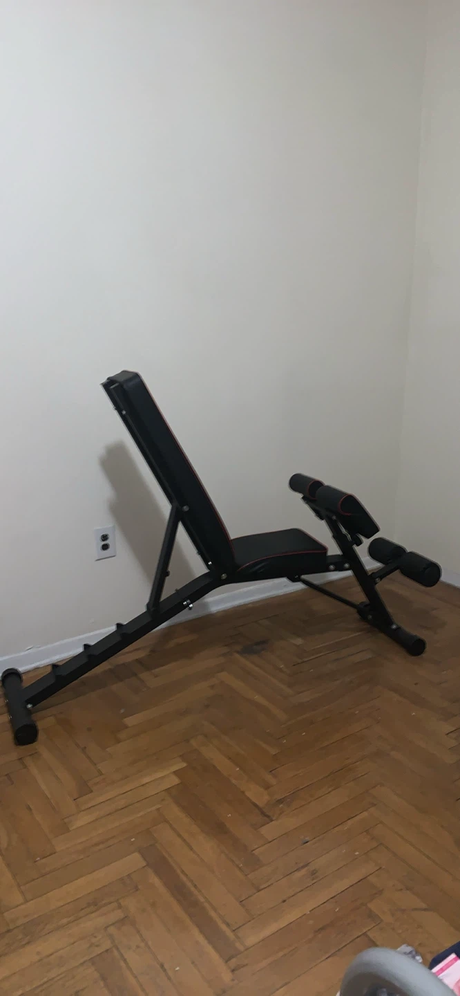 Adjustable Weight Bench – Great Condition