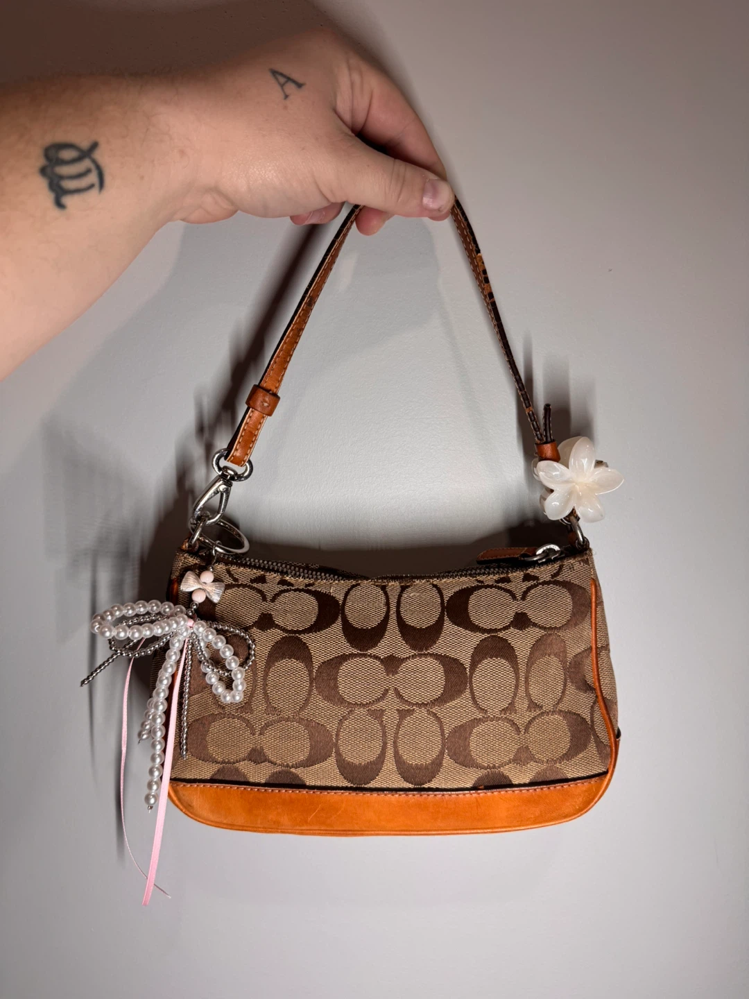 Vintage coach Demi