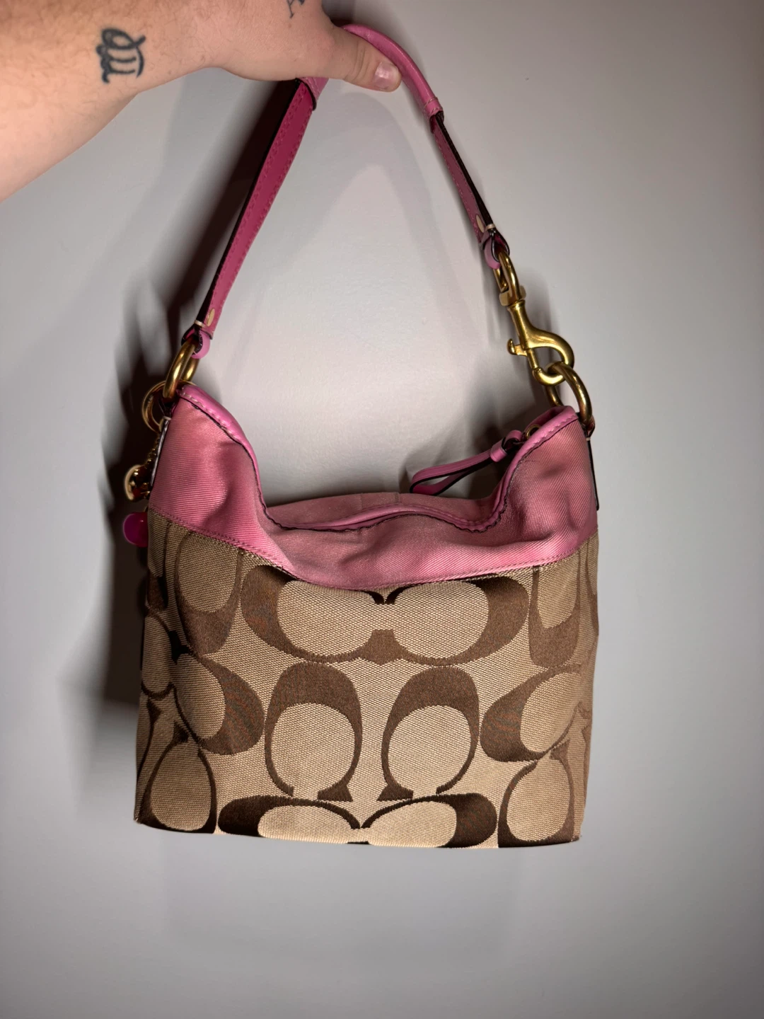 Vintage pink & brown coach - photo 2