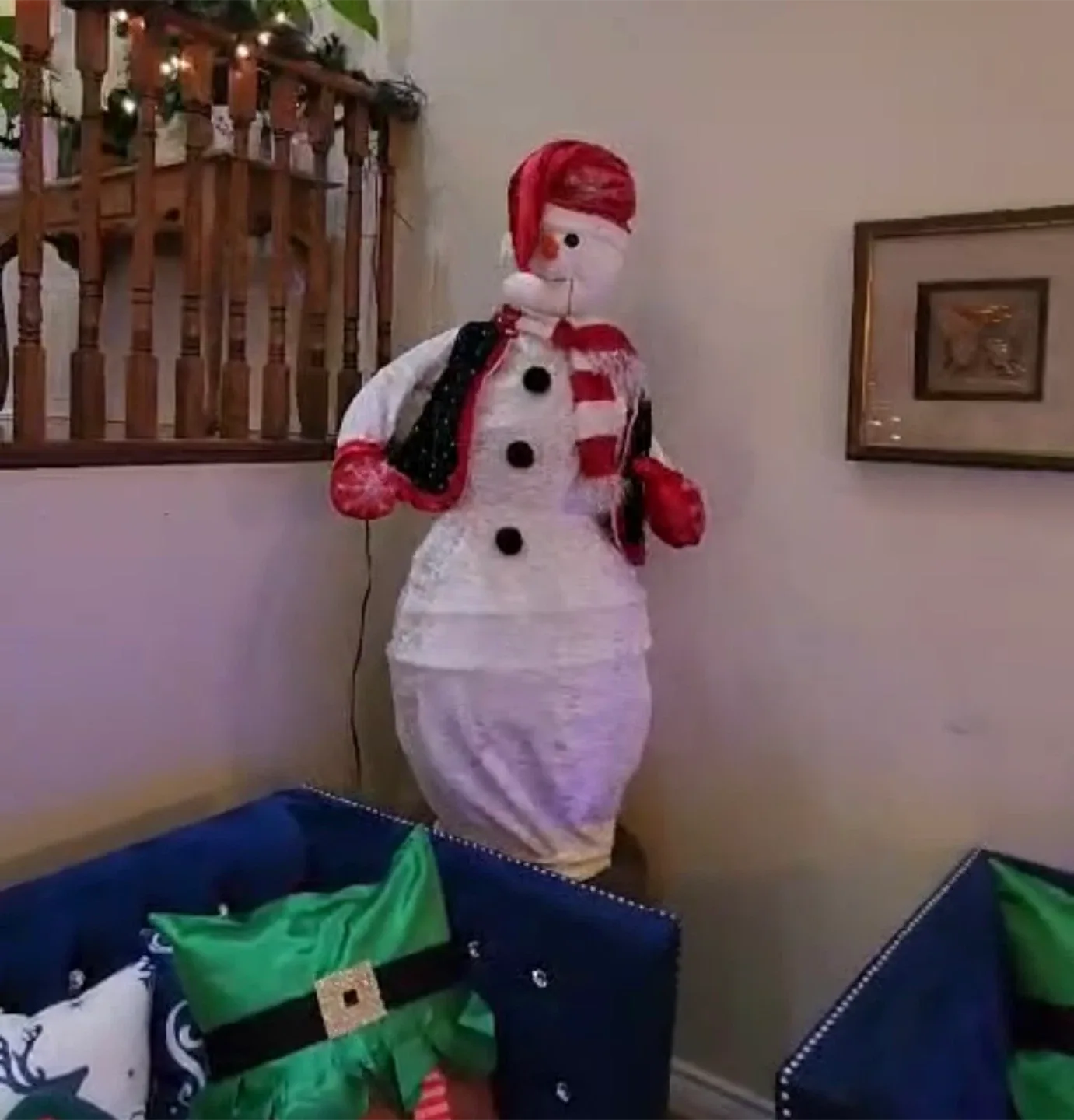 Singing/ dancing frosty snowmen $350 FIRM image indicator(4)