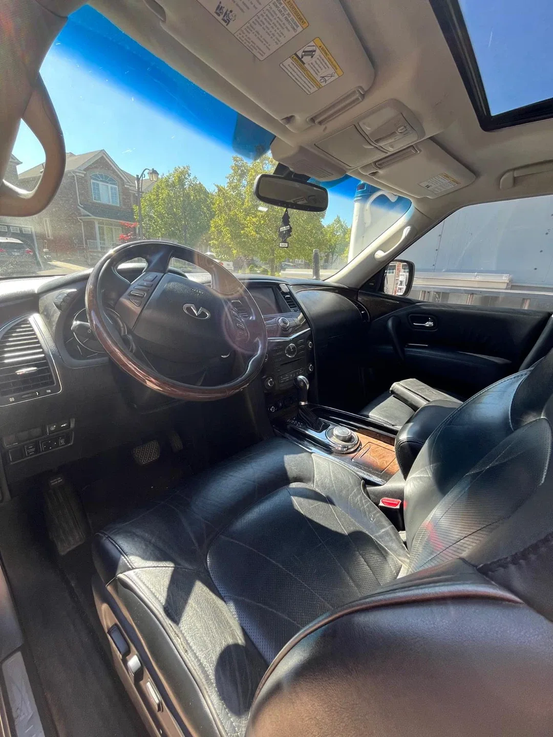 2012 Infiniti QX56( read description) $5000 FIRM image indicator(4)