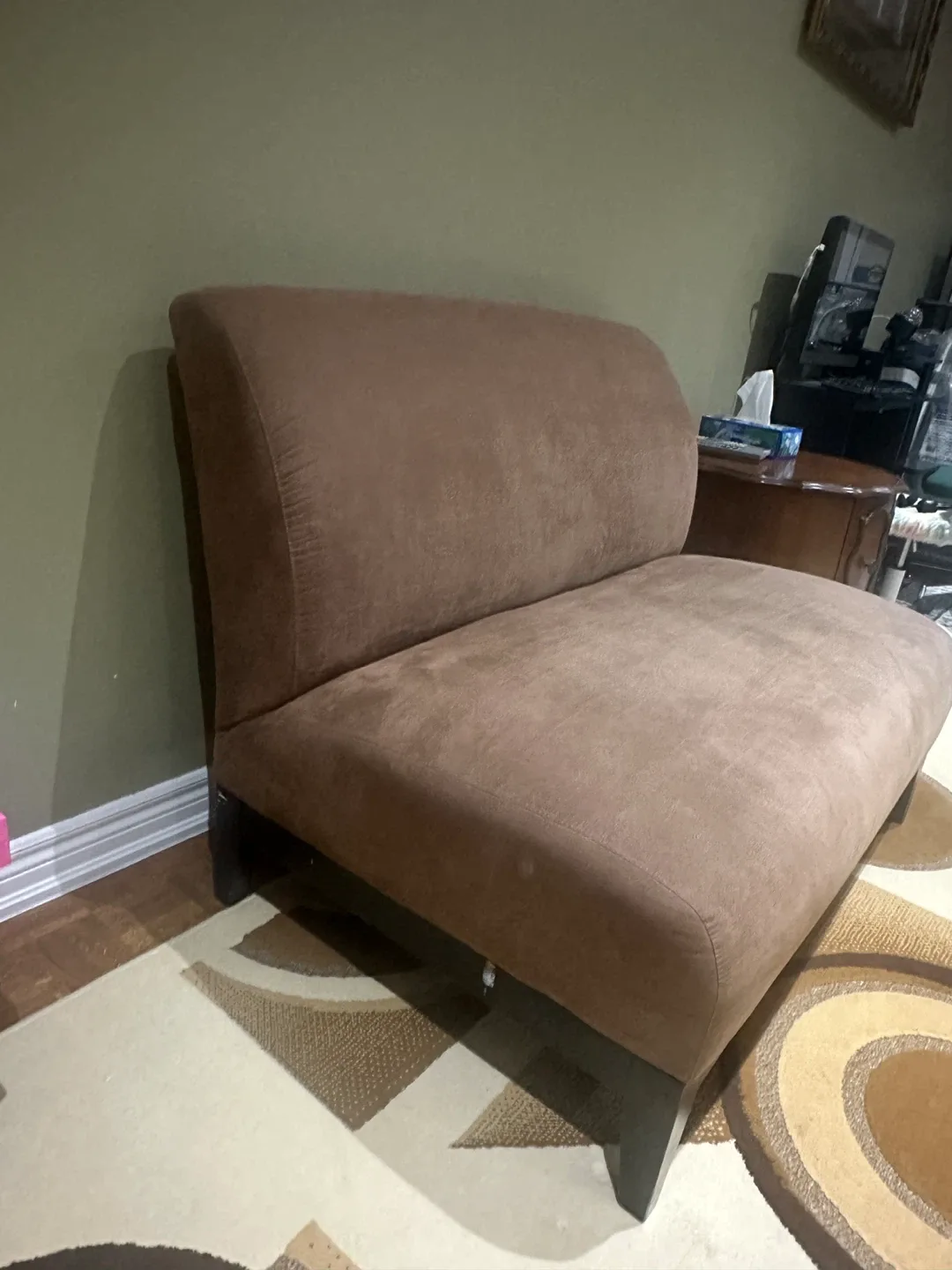 Storage trunk/chest with 2 drawers,accent love seat/sofa image indicator(6)