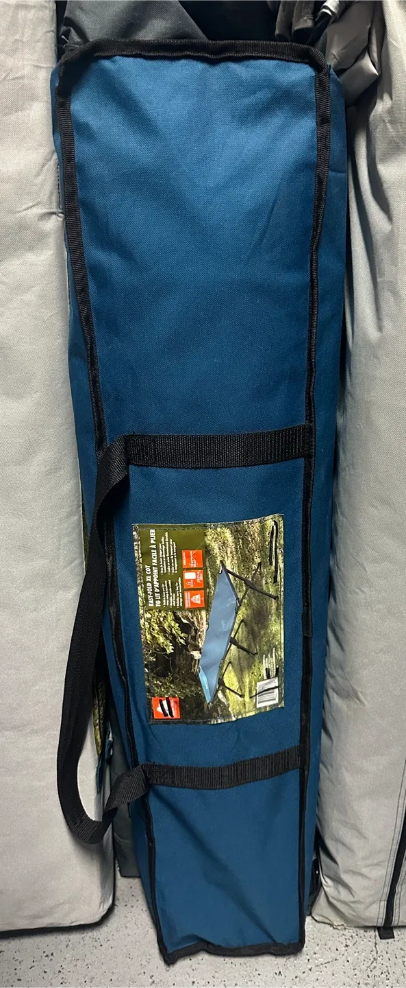 Brandnew Queen Airbed,Camping mat image indicator(6)