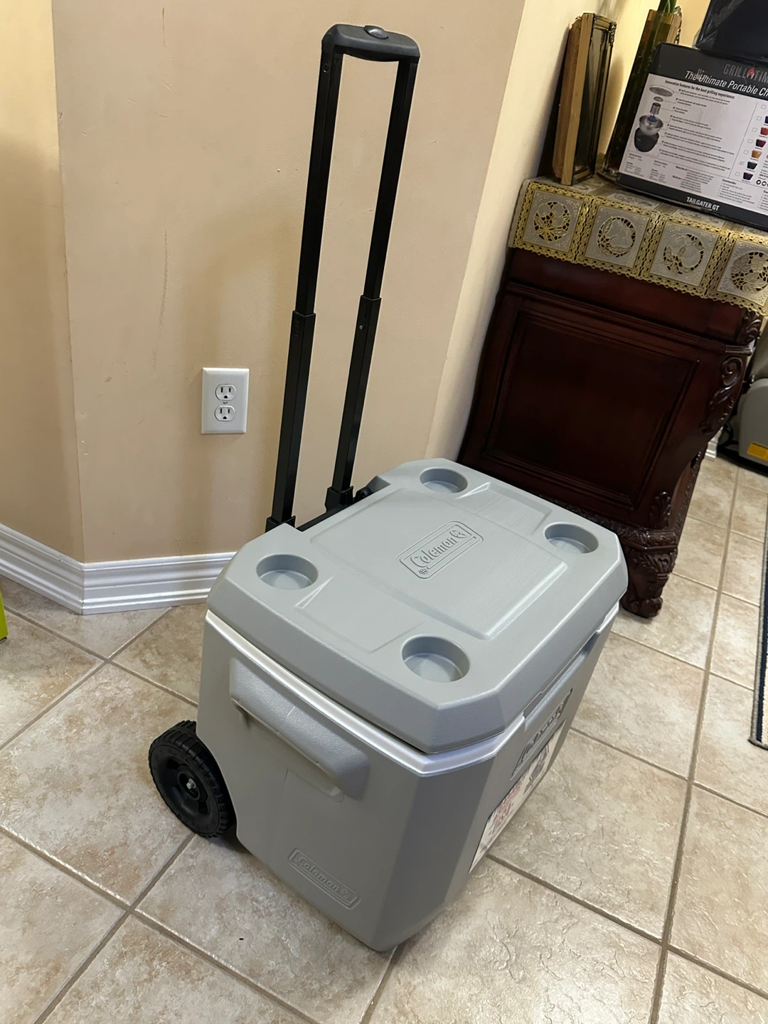 Brandnew Coleman 60-Qt Wheeled Cooler - photo 4