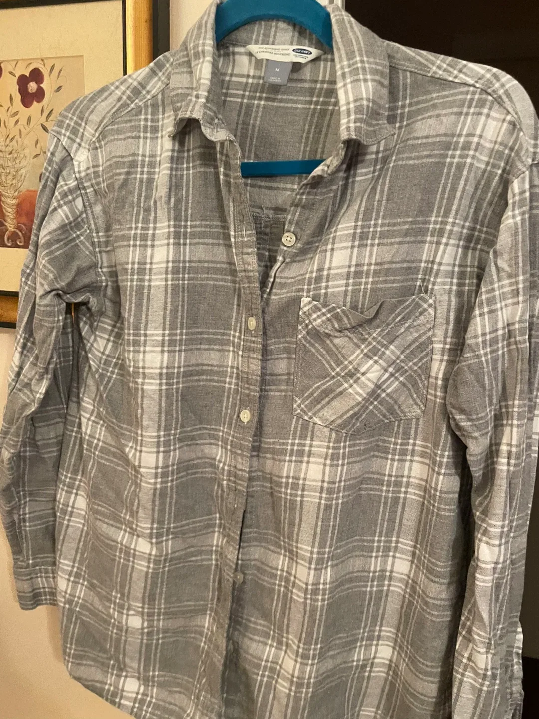 Old Navy Boyfriend Shirt - Size M image indicator(7)