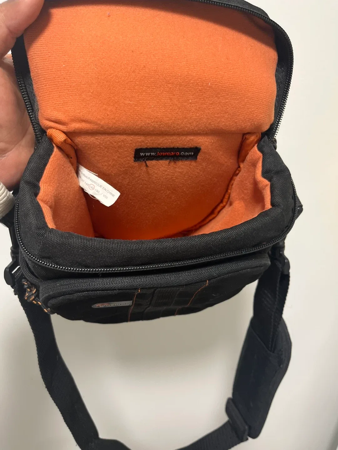 Lowepro Adventura TLZ 25 Camera Bag - Black image indicator(4)