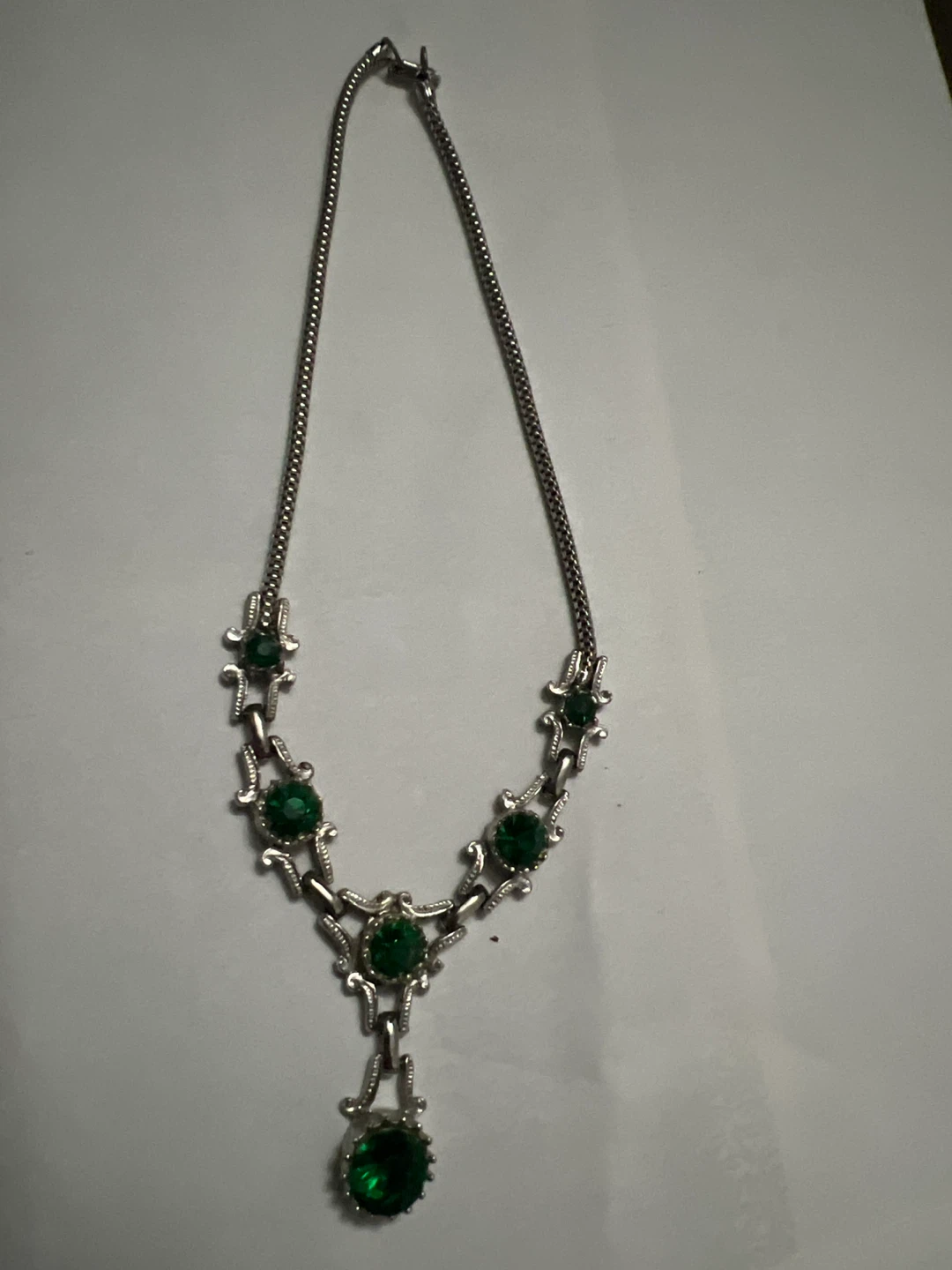 Vintage Emerald Green Stone Necklace