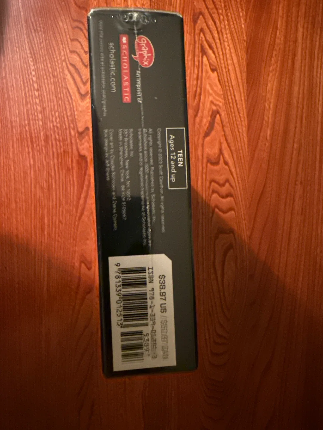 Five Nights at Freddy's Graphic Novel Trilogy Box Set image indicator(3)