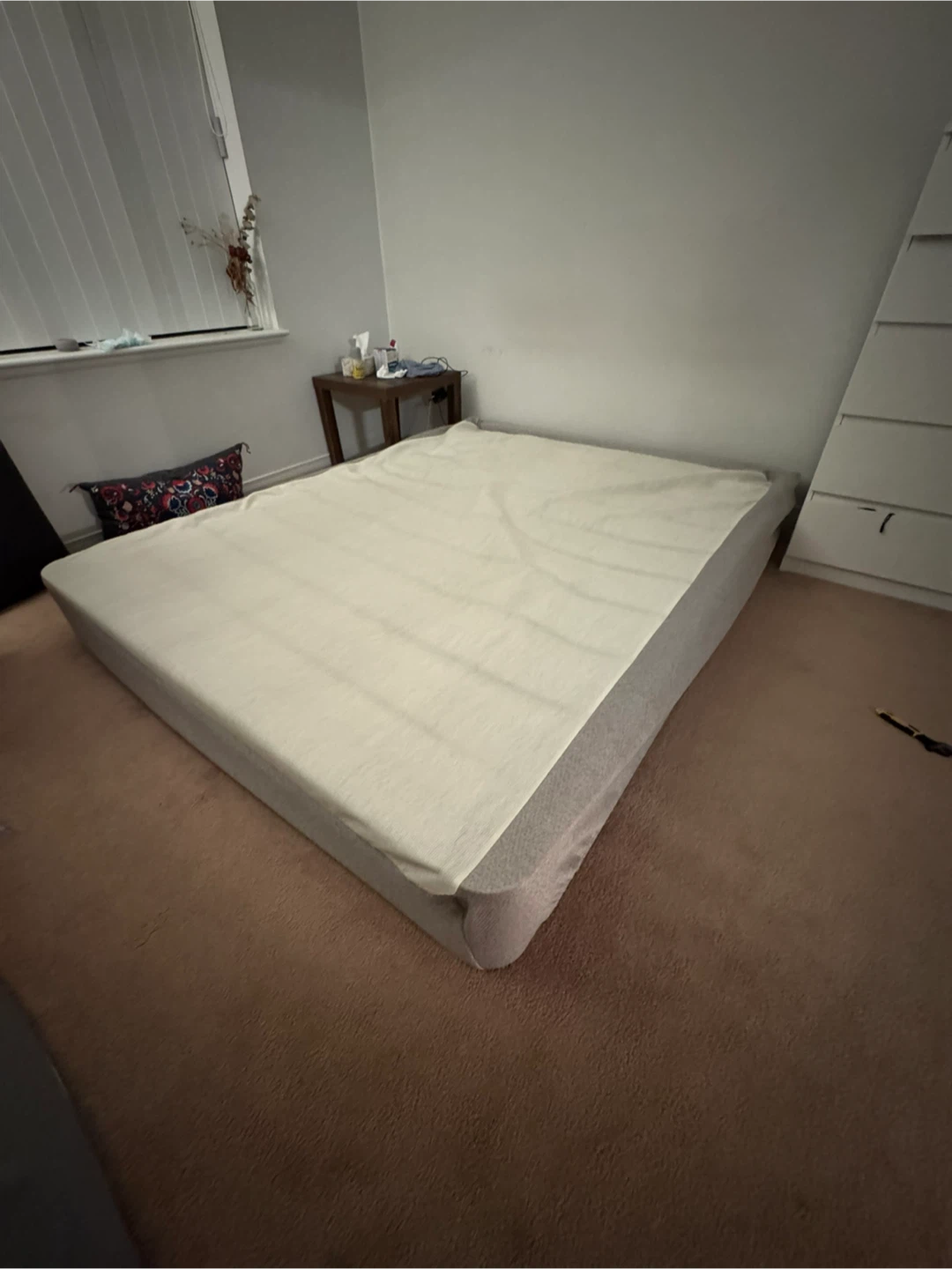 Queen Size Bed Frame - photo 3