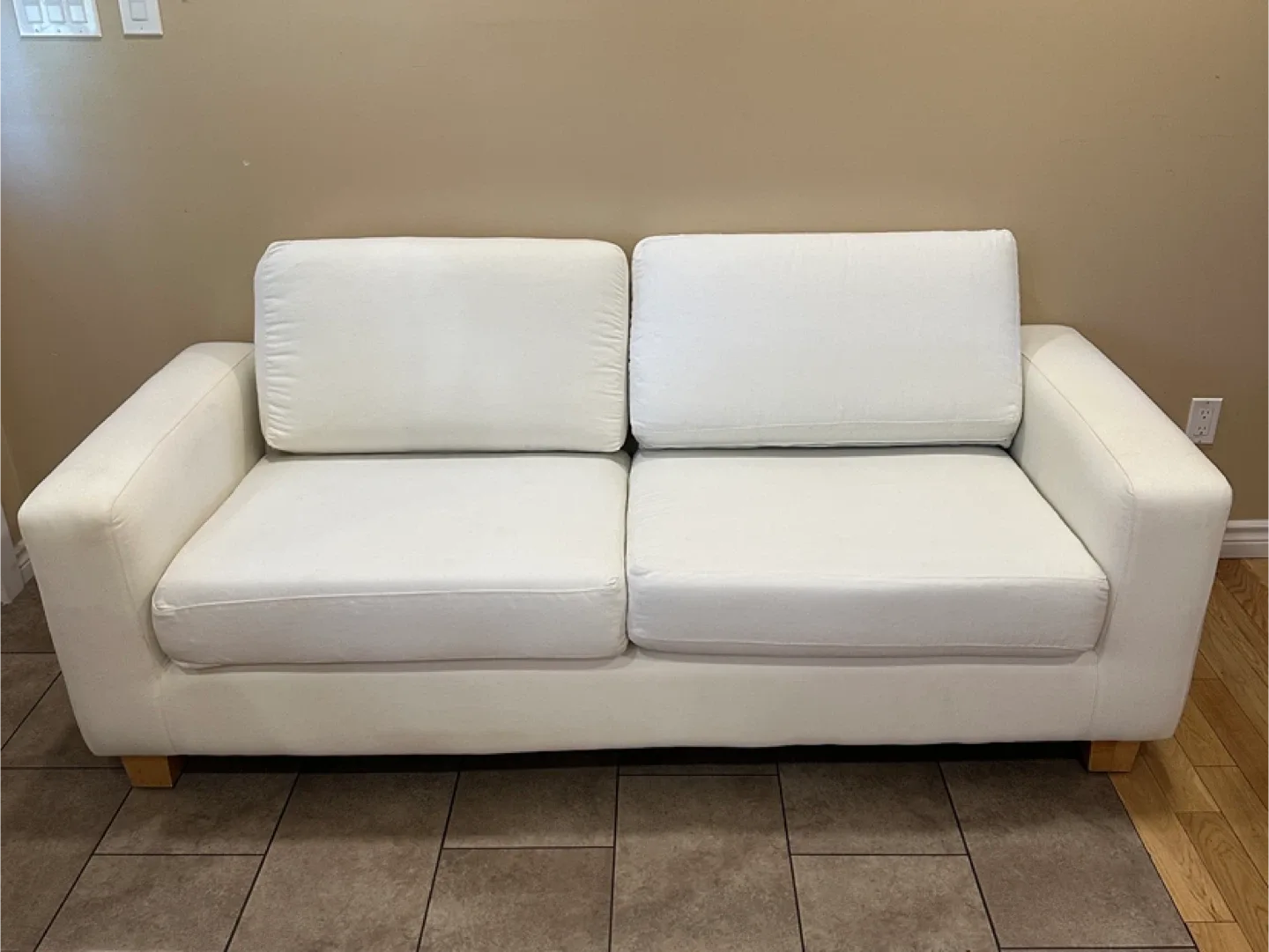 Modern White Cloud 3-Seater Sofa (CAN DELIVER)