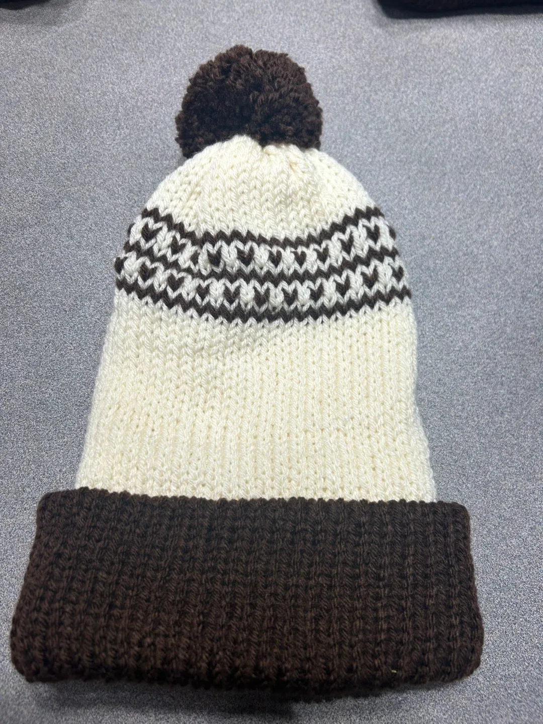 Handmade Knitted Pom Beanies image indicator(3)