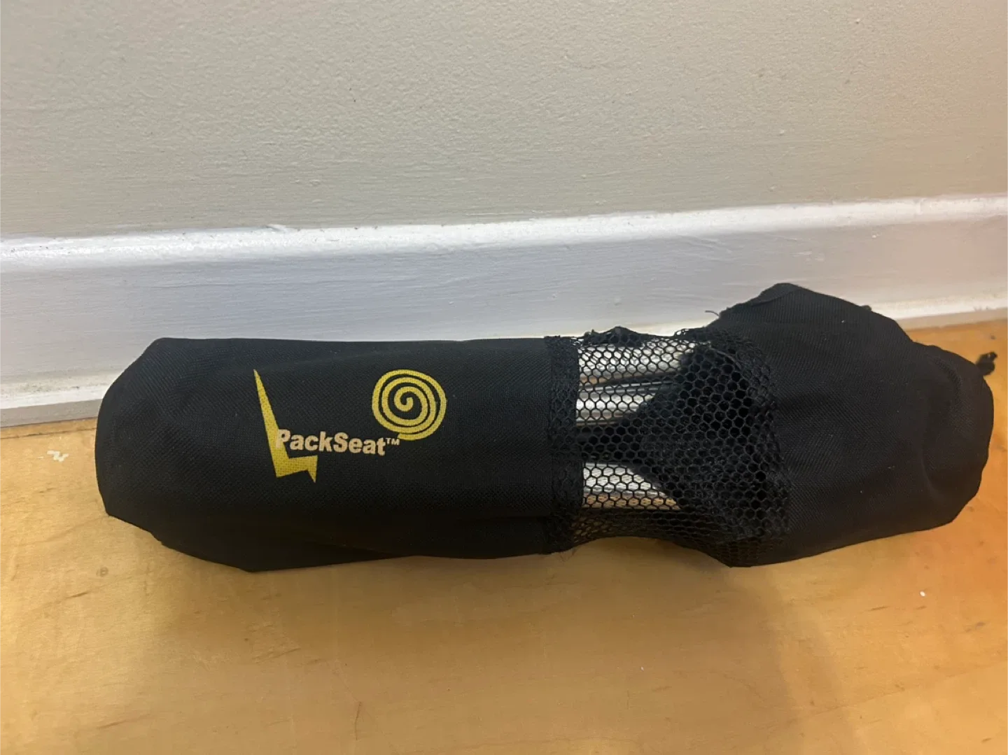 BackSeat Folding Tripod Stool - Black image indicator(5)