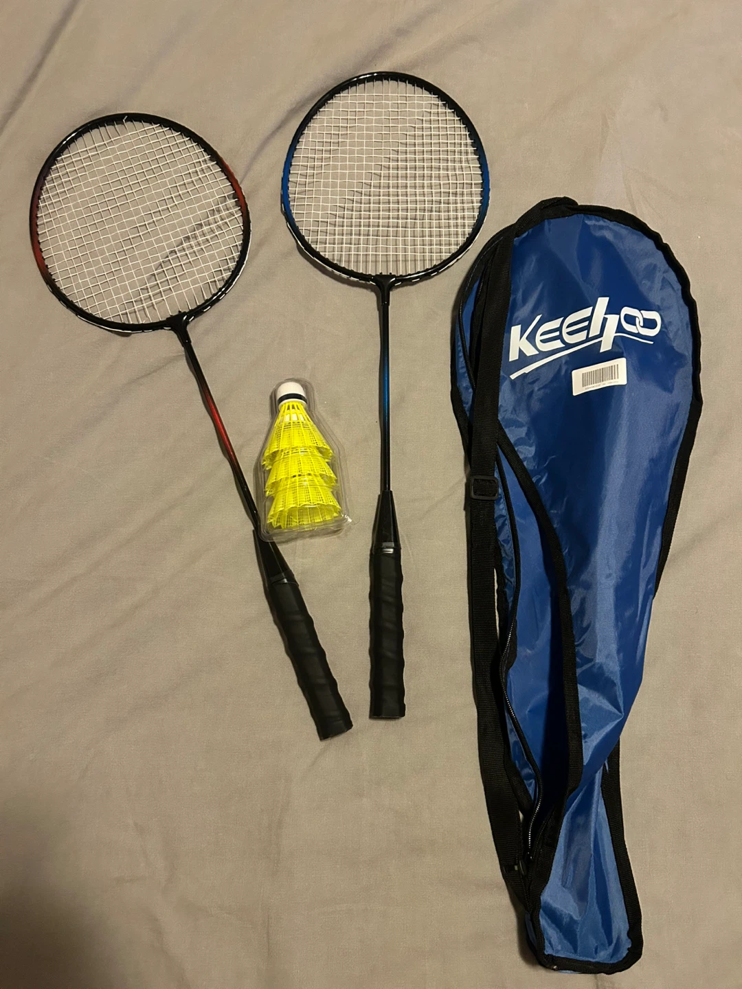 Keeloo Badminton Set with Rackets & Shuttlecocks