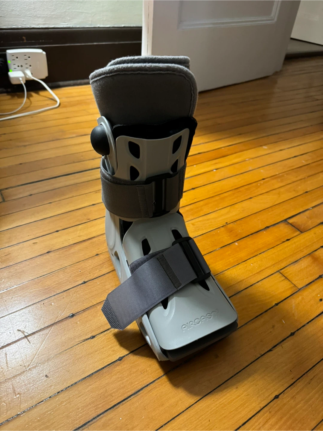 Aircast Walker Boot - Size M - photo 2