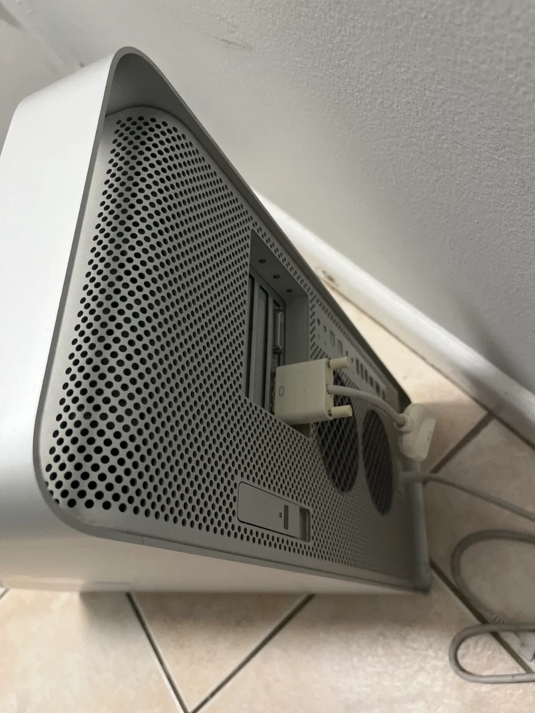 Apple Mac Pro (Early 2008) image indicator(4)