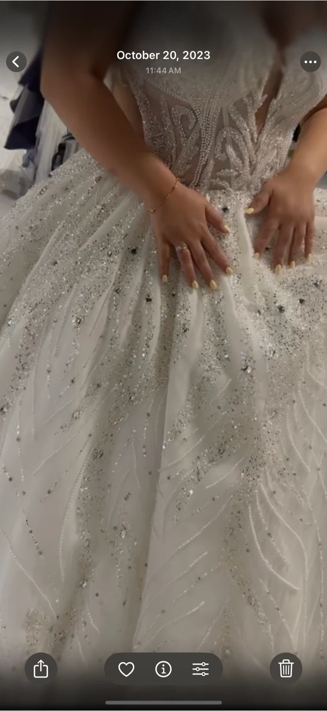 White Wedding Dress - photo 4