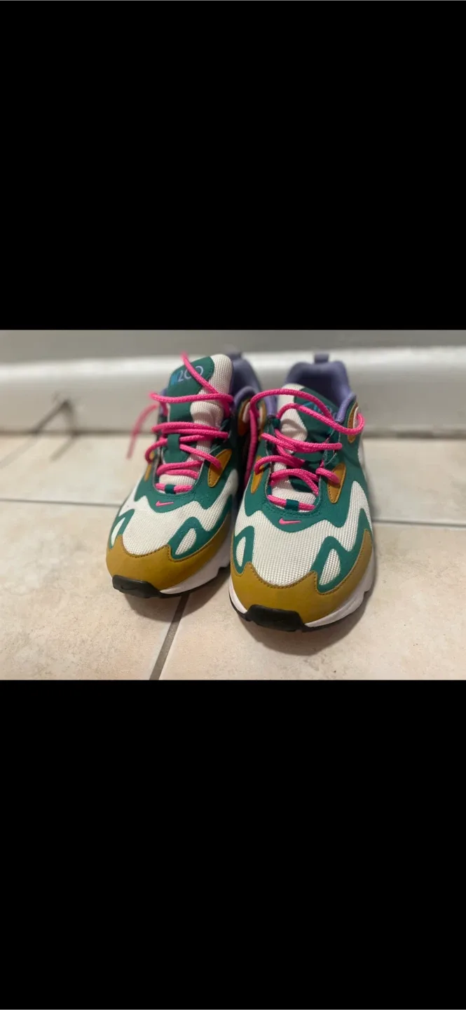 Nike Air Max 200 Sneakers image indicator(3)