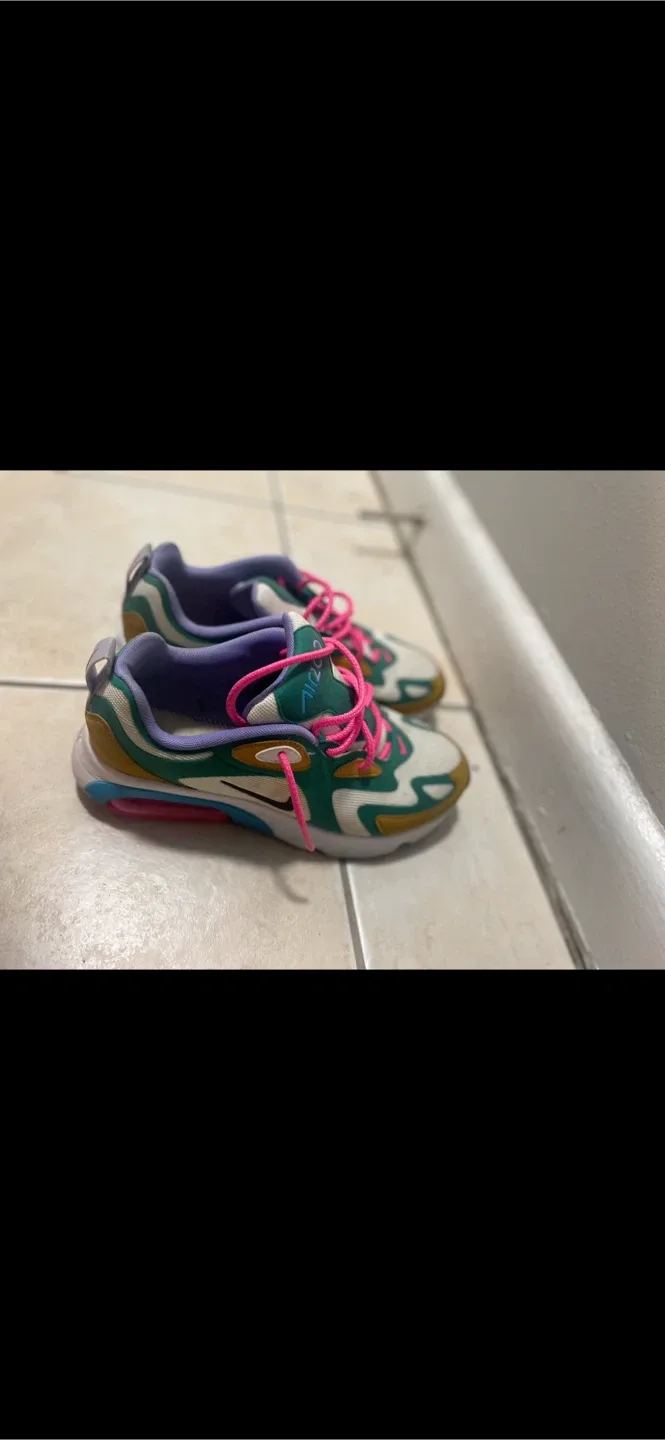 Nike Air Max 200 Sneakers image indicator(4)