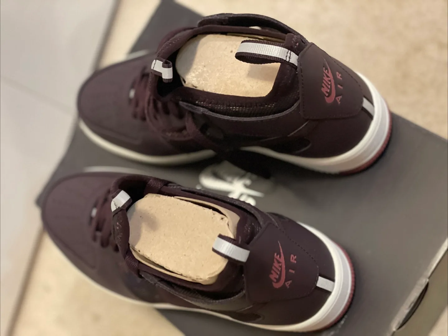 NIKE AF1 Mid Rare image indicator(3)