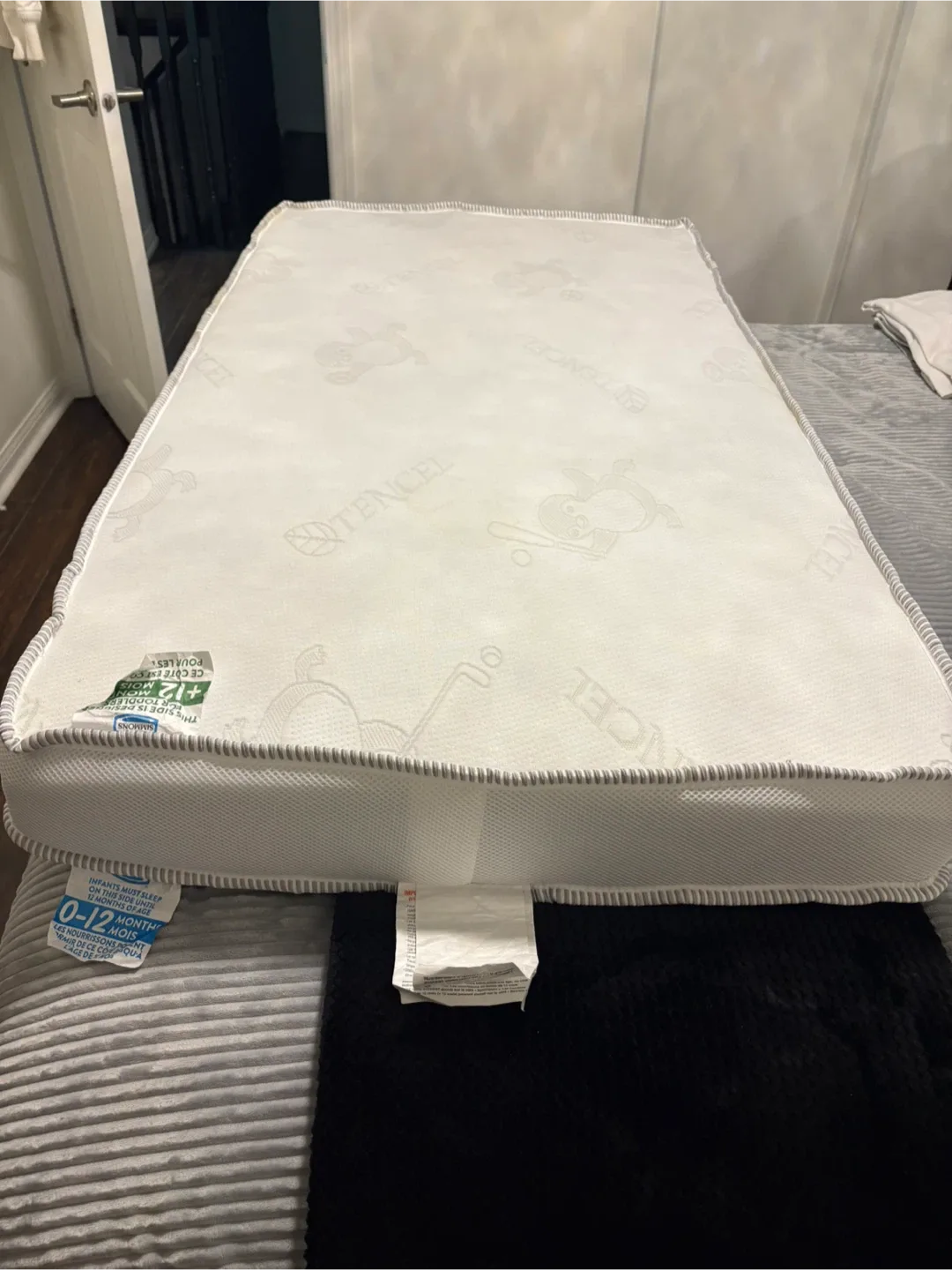 🧡Simmons Kids Tencel Mattress (0-12 Months) thumbnail