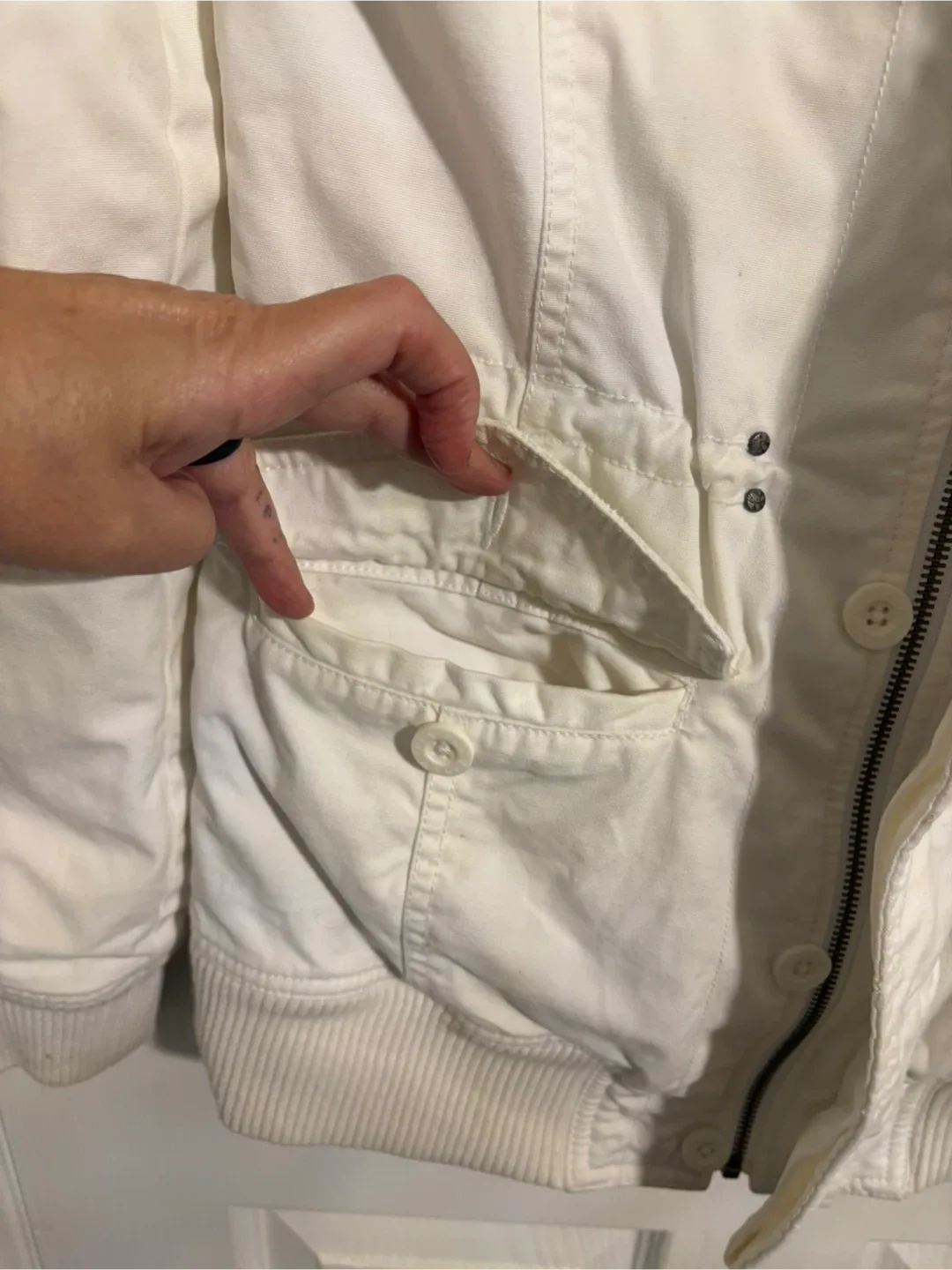 🥕TNA Now Always White Jacket image indicator(4)