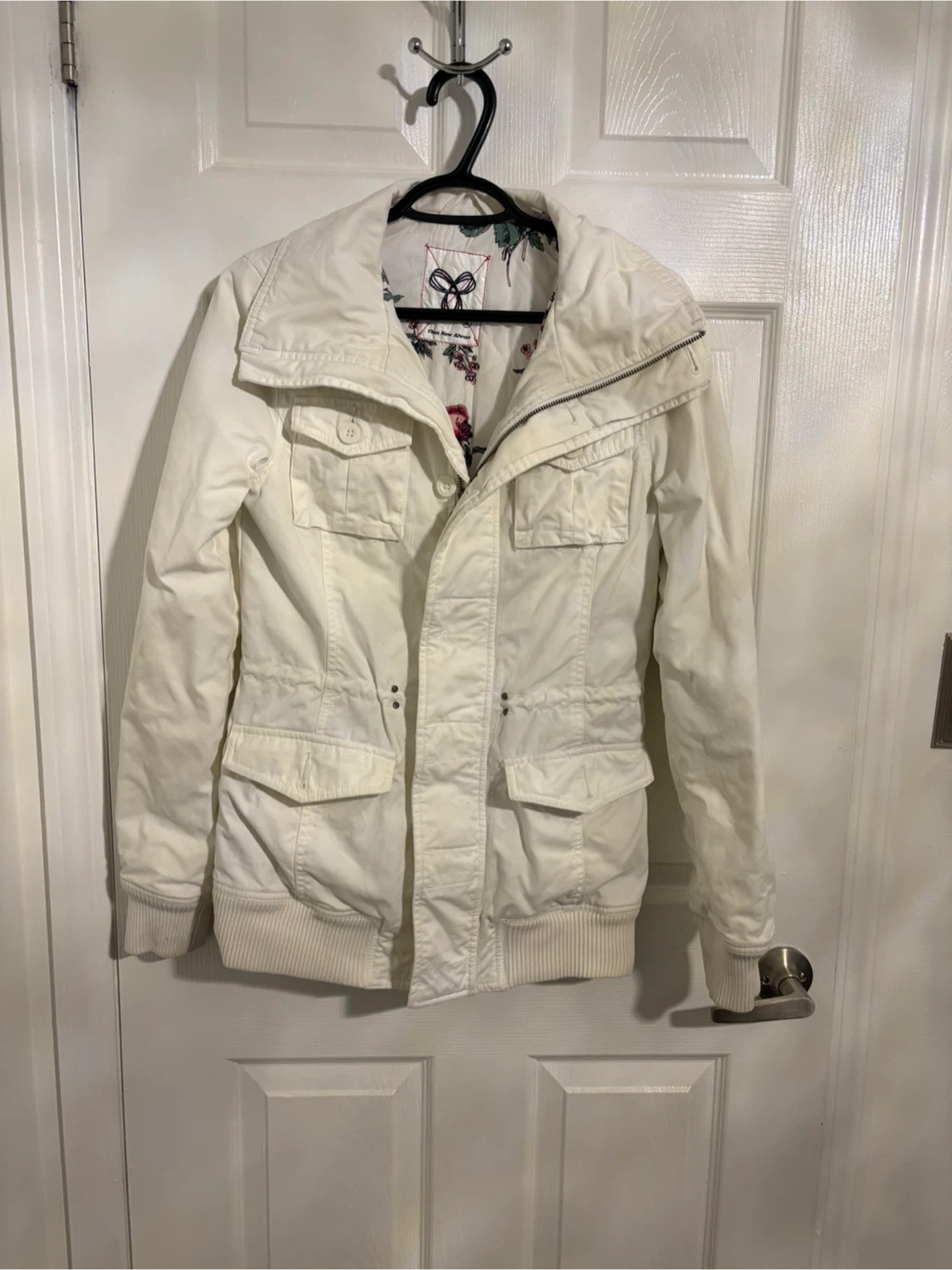🥕TNA Now Always White Jacket