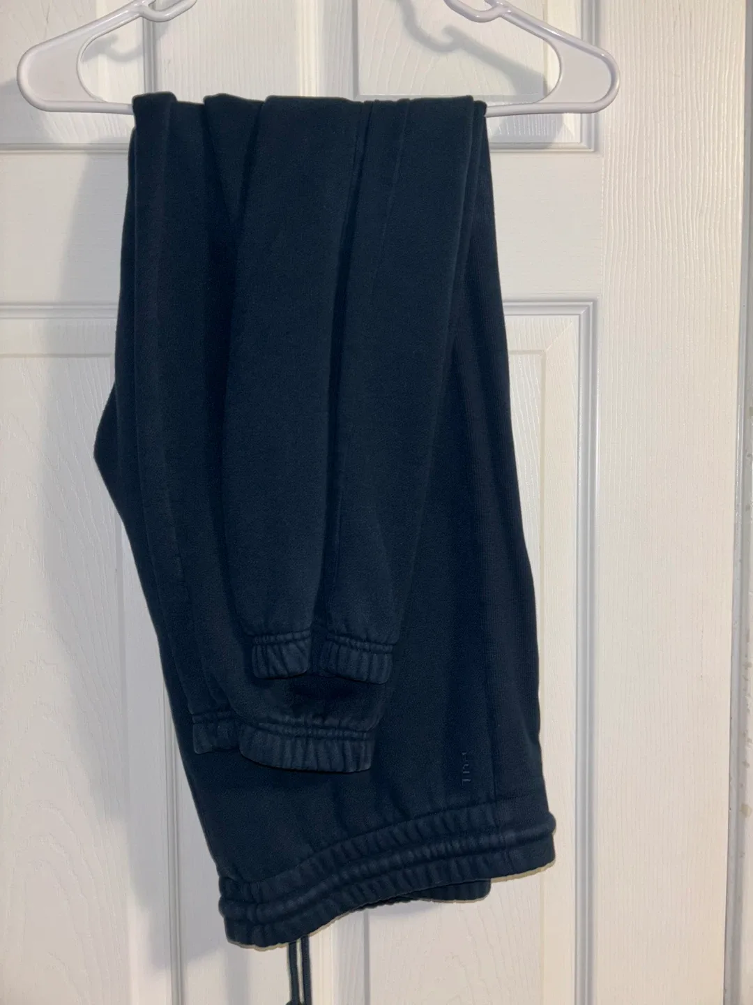 TNA Cozy AF Black Hoodie & Sweatpants Set - Size 3 image indicator(3)