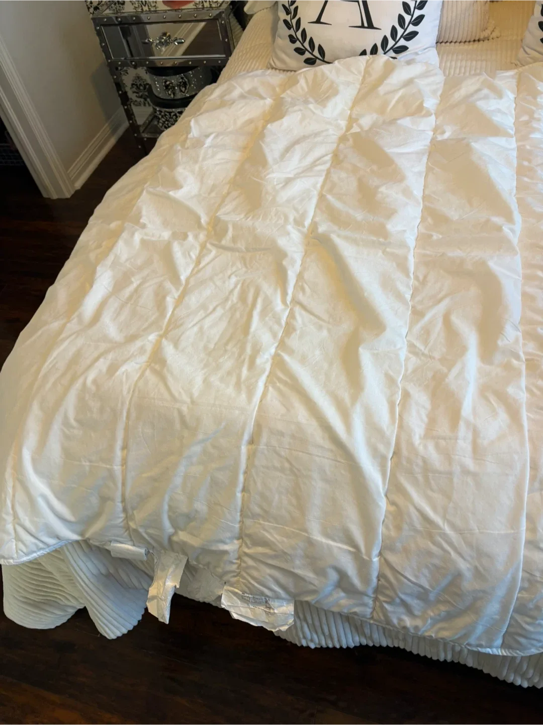 🥕IKEA White Comforter & Grey Polka Dot Duvet Cover Set image indicator(4)