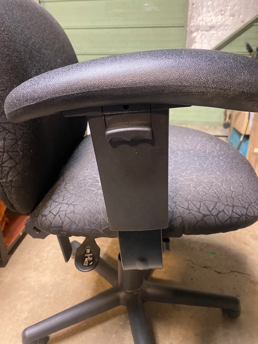 Black Office Chair image indicator(5)