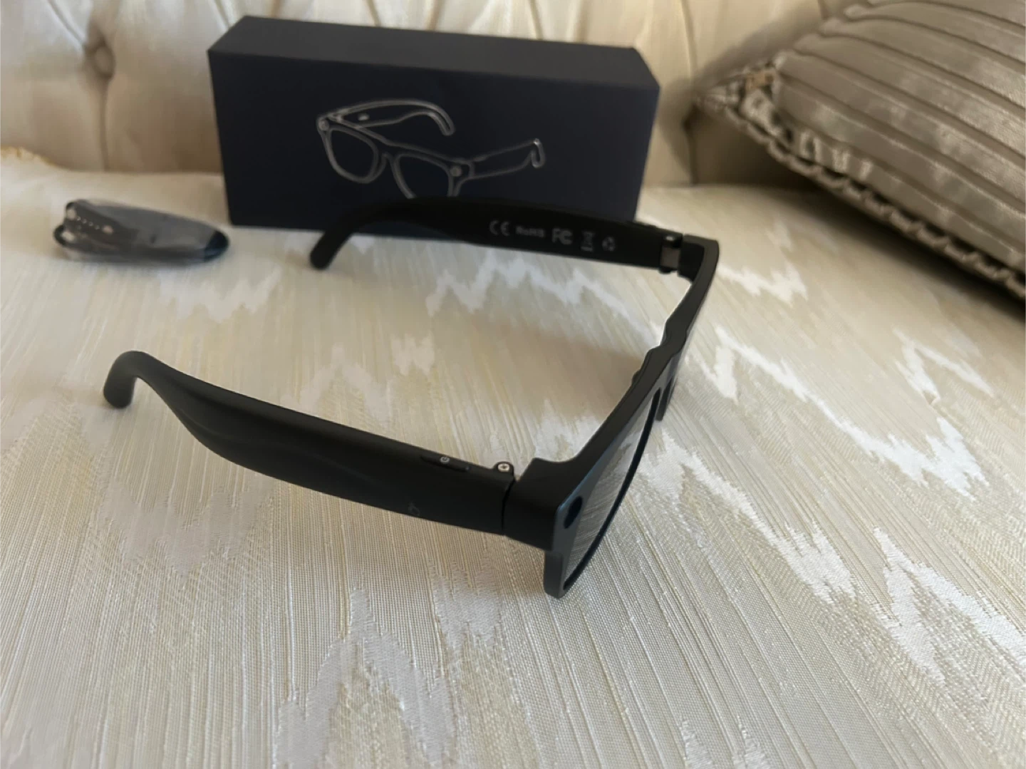 🔥 Smart AI Glasses – Brand New & Fully Loaded! 🔥 - photo 2