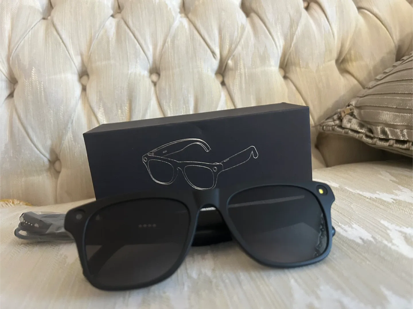 🔥 Smart AI Glasses – Brand New & Fully Loaded! 🔥 image indicator(5)