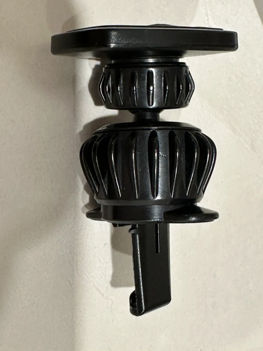 LISEN Car Phone Mount image indicator(2)