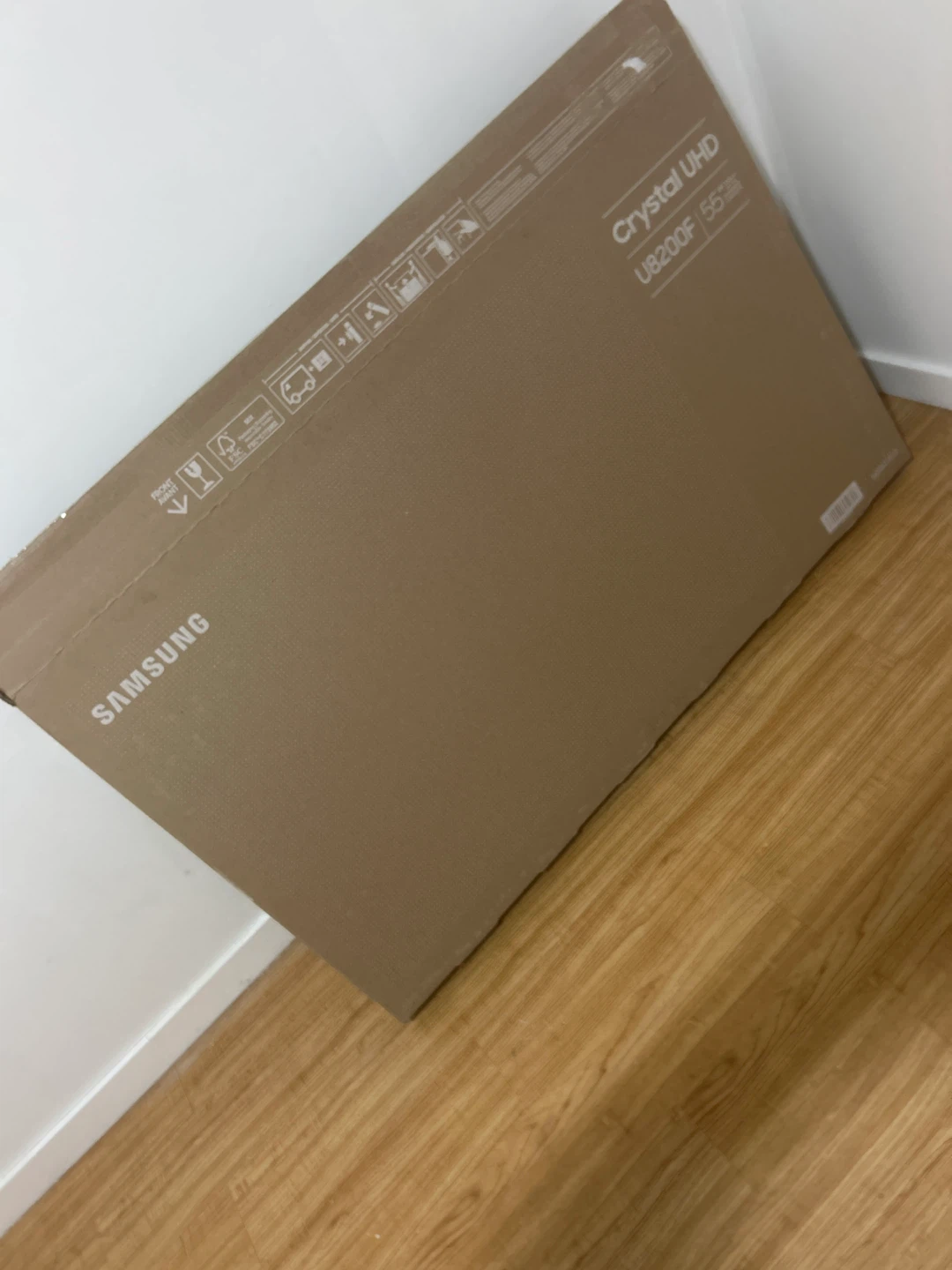 New Samsung Crystal UHD U8200F 55" TV (in box) - photo 3