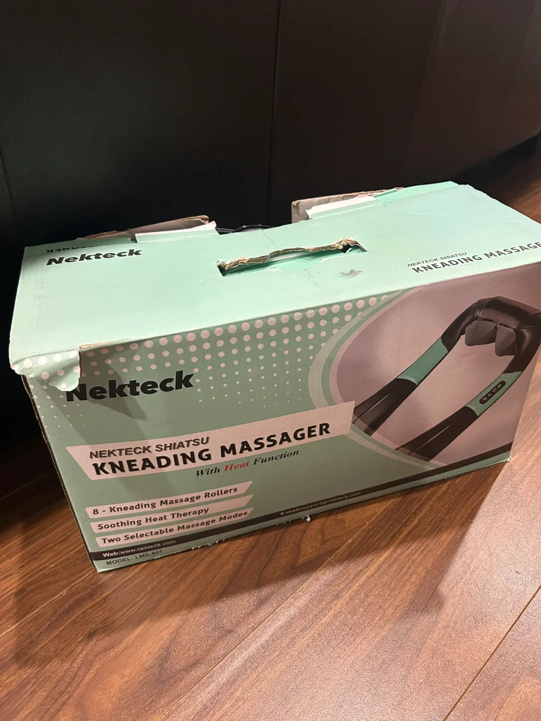 Neck+ Shoulder Massager Heat  Deep Tissue Kneading Massage image indicator(2)