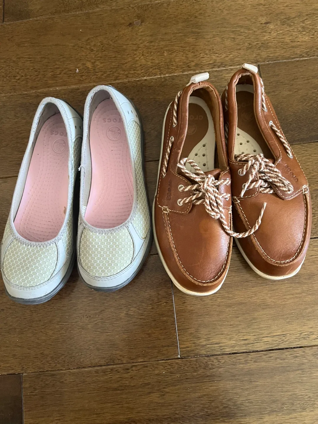 Crocs Shoes  - Various Styles & Size 6 last picture size 7 image indicator(3)