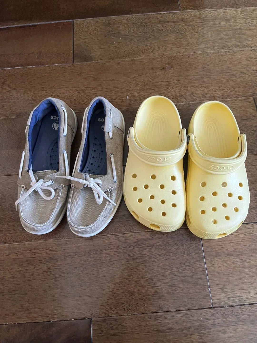 Crocs Shoes  - Various Styles & Size 6 last picture size 7 image indicator(4)