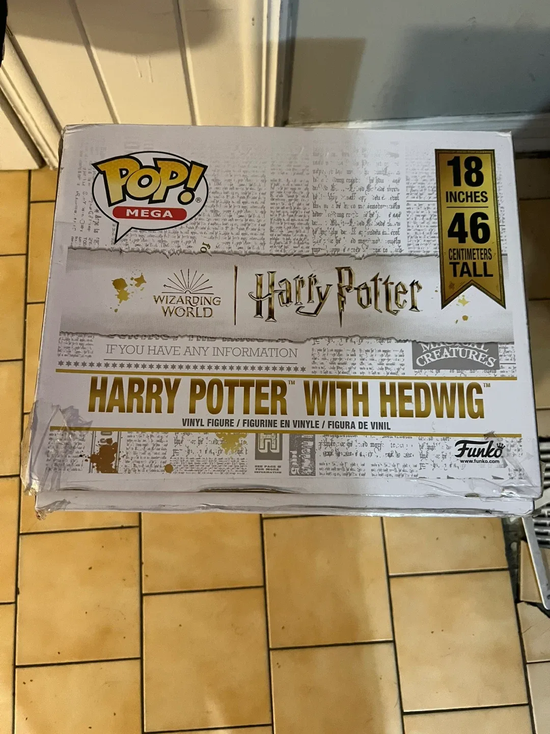 Funko Pop! Mega Harry Potter with Hedwig 18 inch image indicator(4)