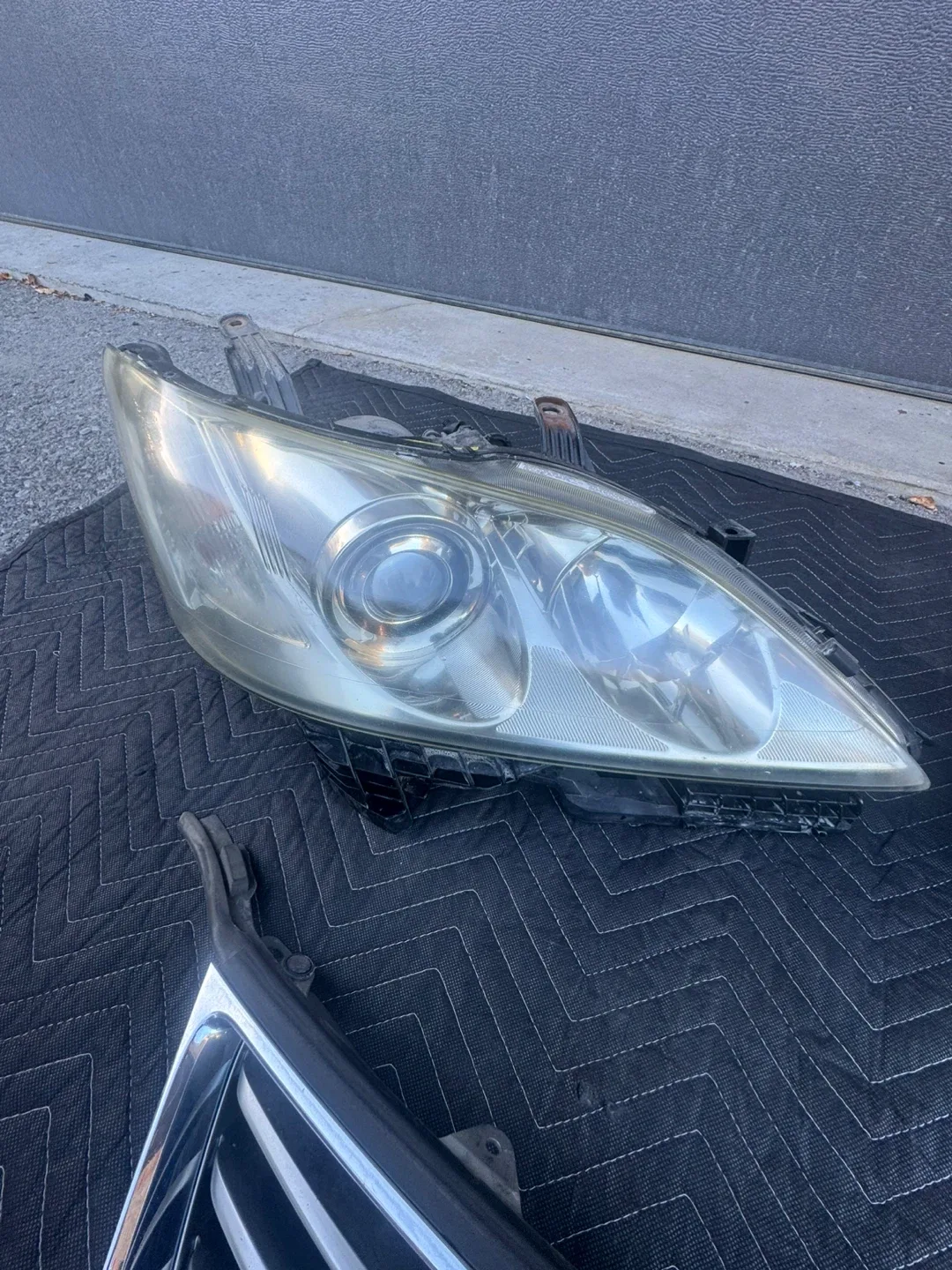 Lexus Headlights & Grille 2007-2010 ES350 image indicator(5)