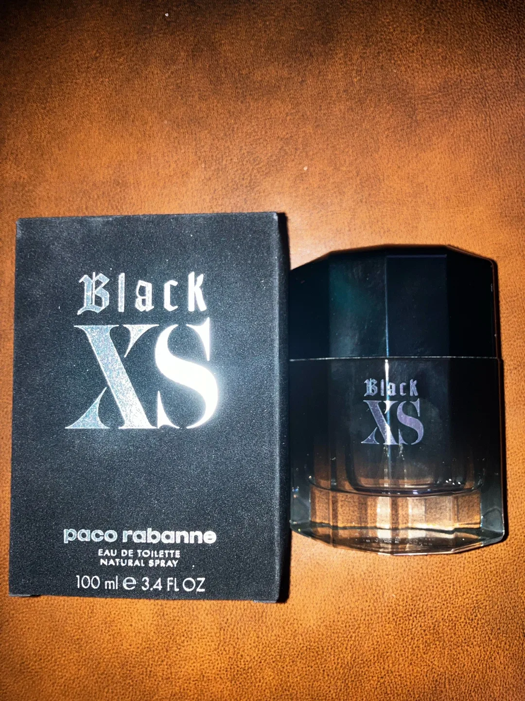 Variety of Perfumes & Colognes image indicator(8)