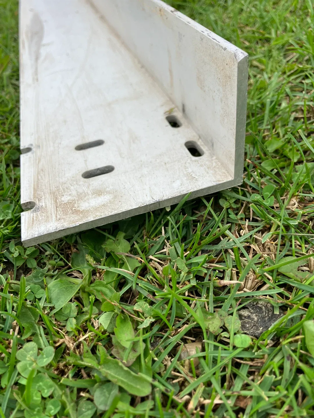 Aluminum Angle Bar image indicator(2)