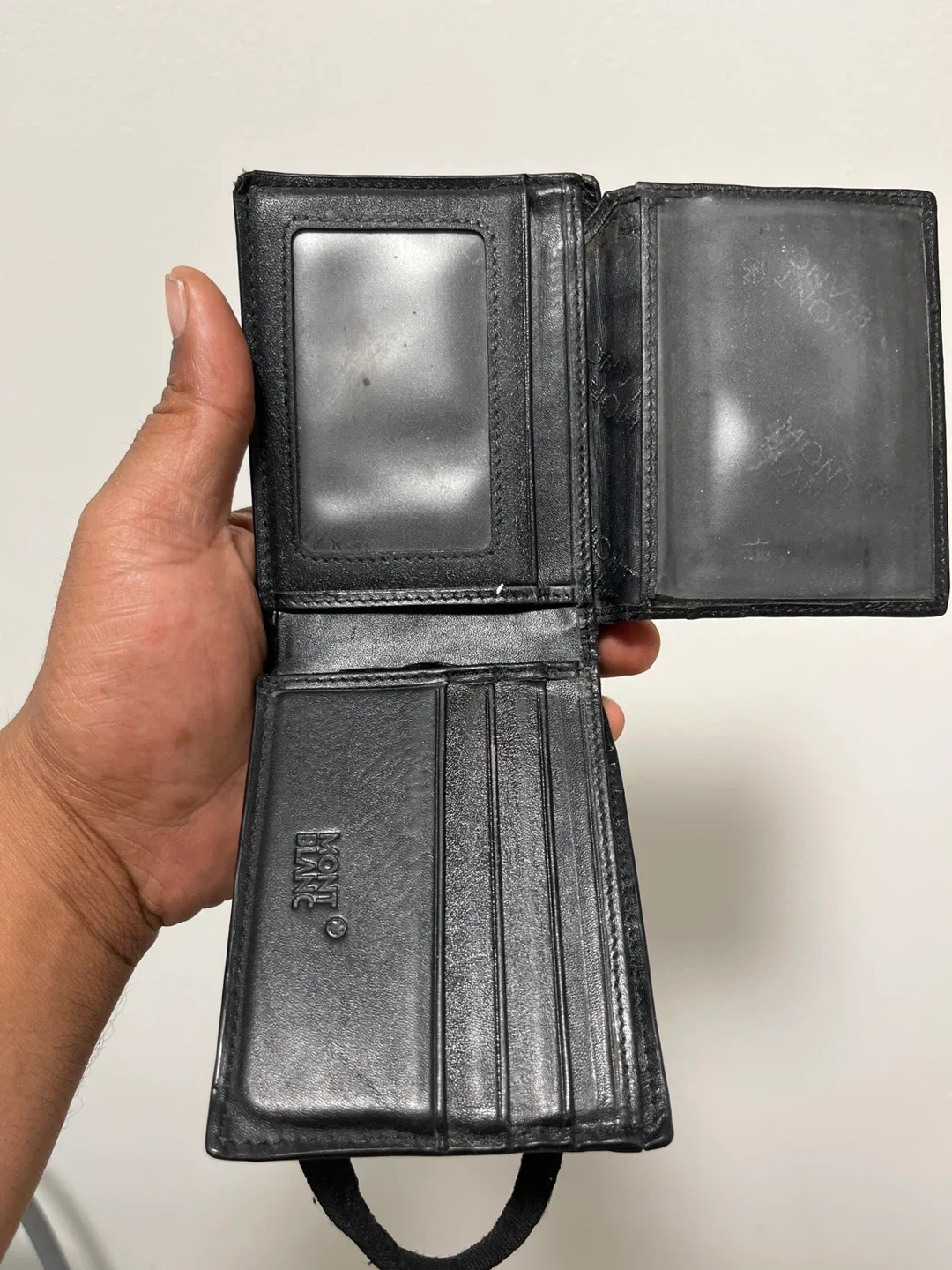 Montblanc Black Leather Wallet image indicator(3)