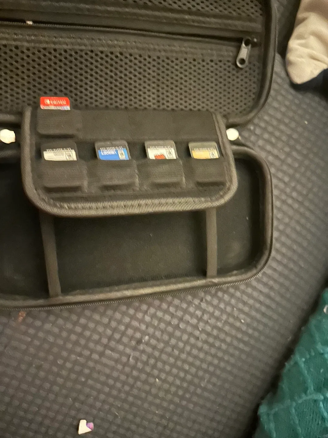 Nintendo Switch Games & Case image indicator(5)