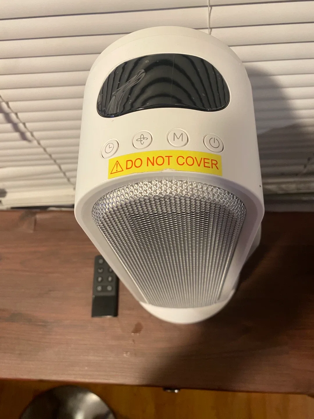 Space Heater with Remote - White image indicator(6)