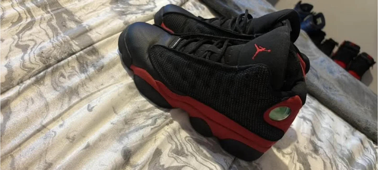 Air Jordan 13 Retro Black/Red image indicator(2)
