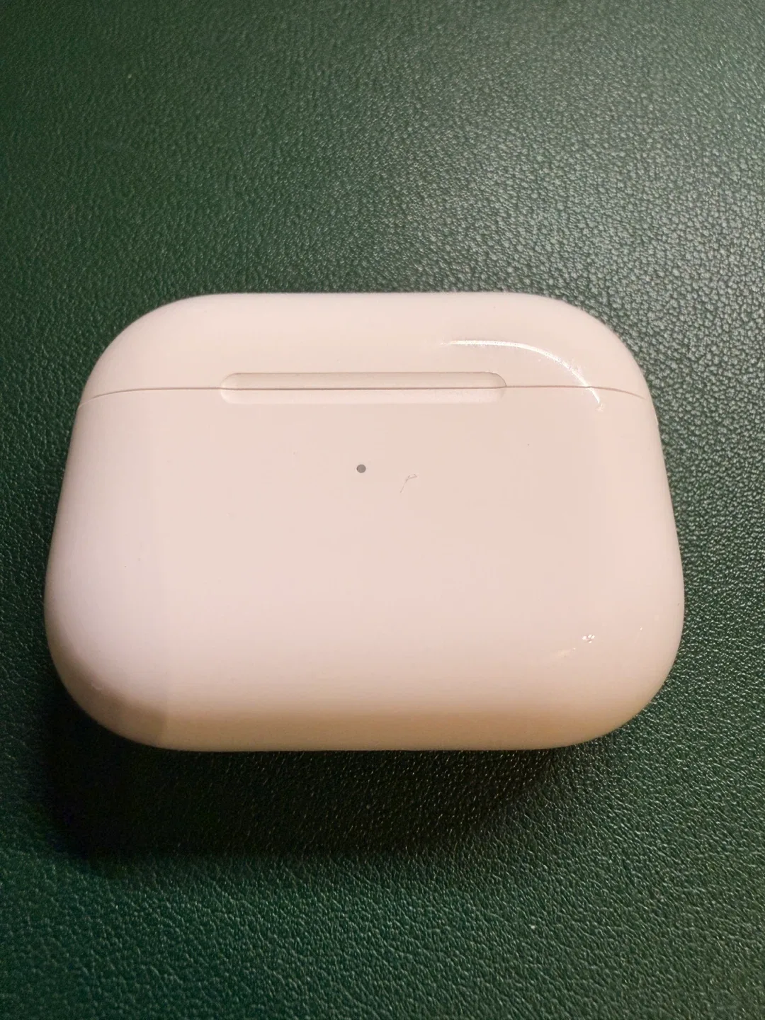 Apple AirPods Pro 1st gen image indicator(3)