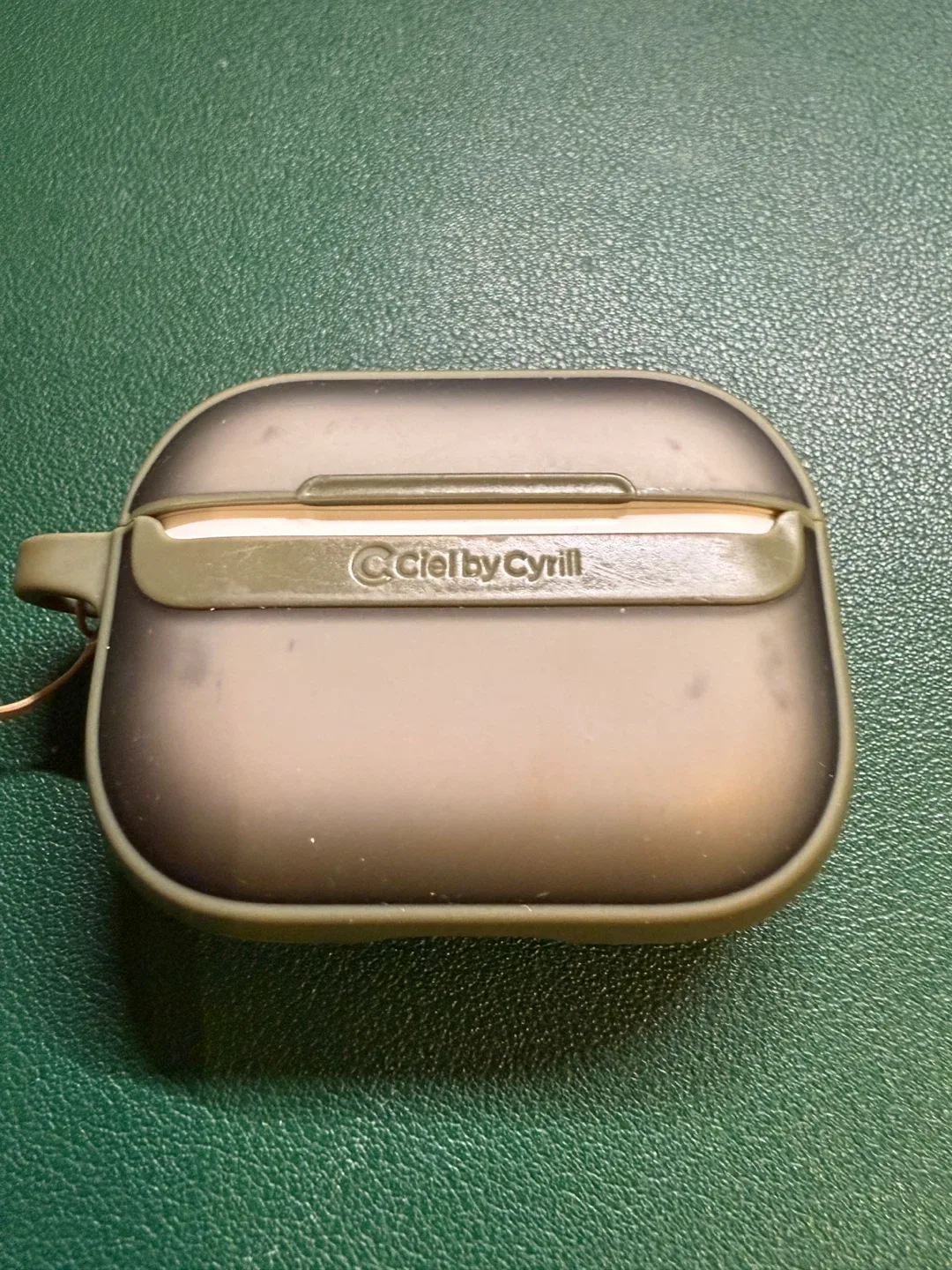 Apple AirPods Pro 1st gen image indicator(6)