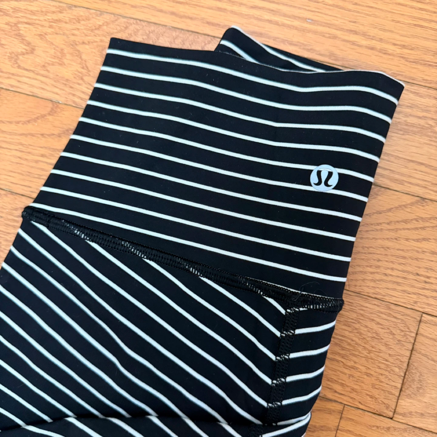 Lululemon Wunder Under Horizontal Striped Leggings - Size 4 - photo 2