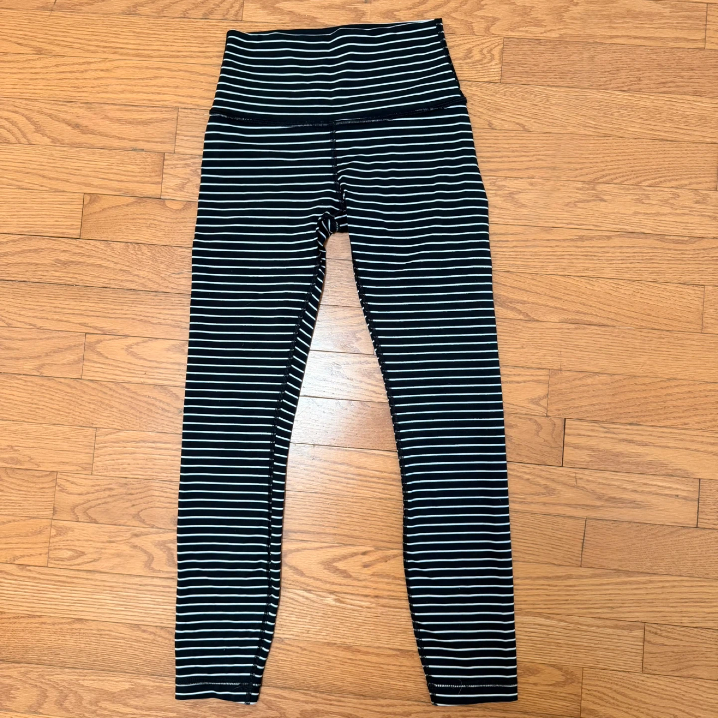 Lululemon Wunder Under Horizontal Striped Leggings - Size 4